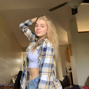 Meet your Posher, Emmalie